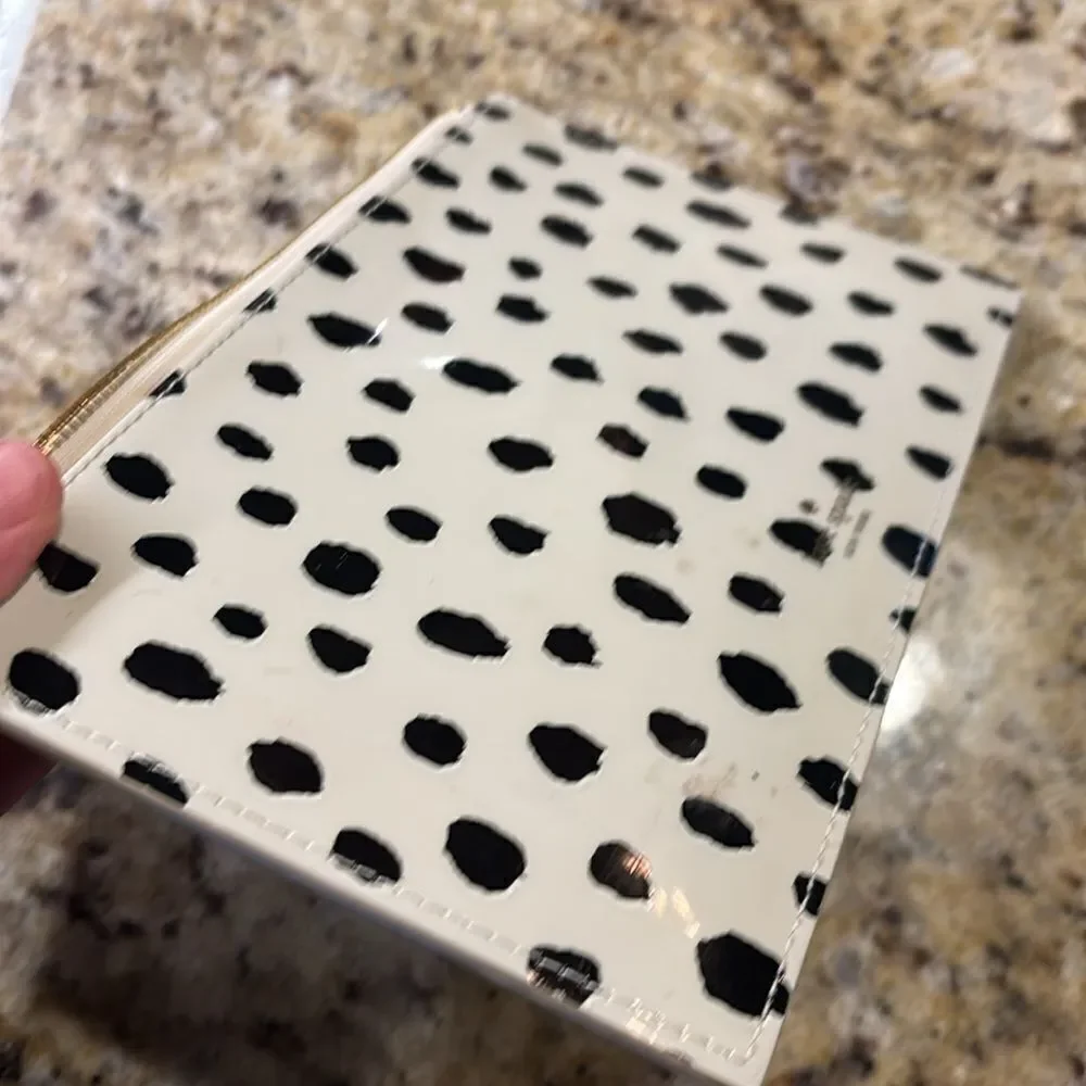 🎉 Host pick 🎉 Kate Spade ♠️ Wristlet Clutch small bag